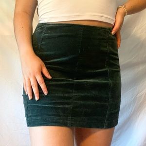 🌲Dark Green Velvet Mini Skirt🌲